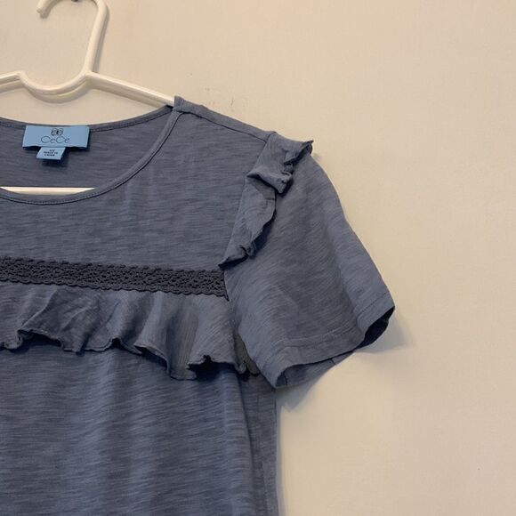 CeCe short sleeve blue ruffled tee. Size XS Length 21” Bust about 13” - Picture 3 of 6